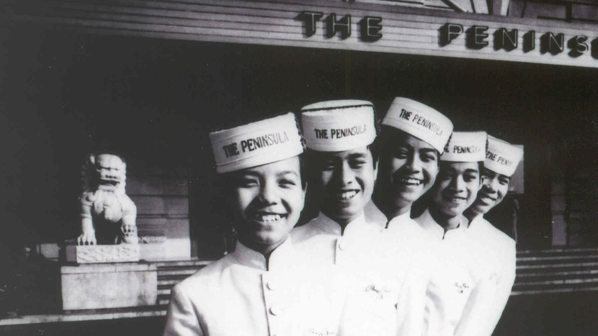 The Peninsula Hong Kong - 50s Pageboys